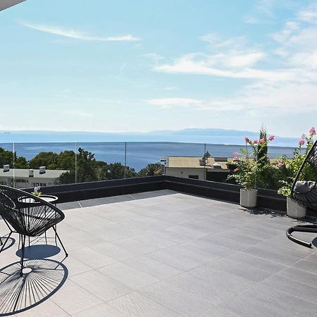 Sea View Deluxe Apartment Rijeka Extérieur photo