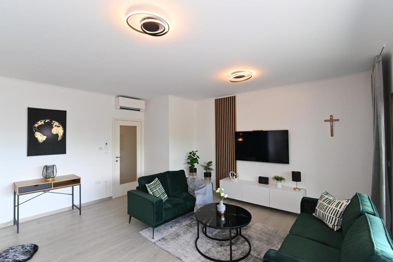 Sea View Deluxe Apartment Rijeka Extérieur photo