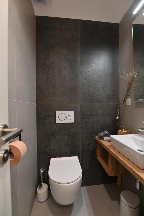 Sea View Deluxe Apartment Rijeka Extérieur photo
