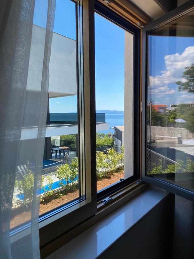 Sea View Deluxe Apartment Rijeka Extérieur photo